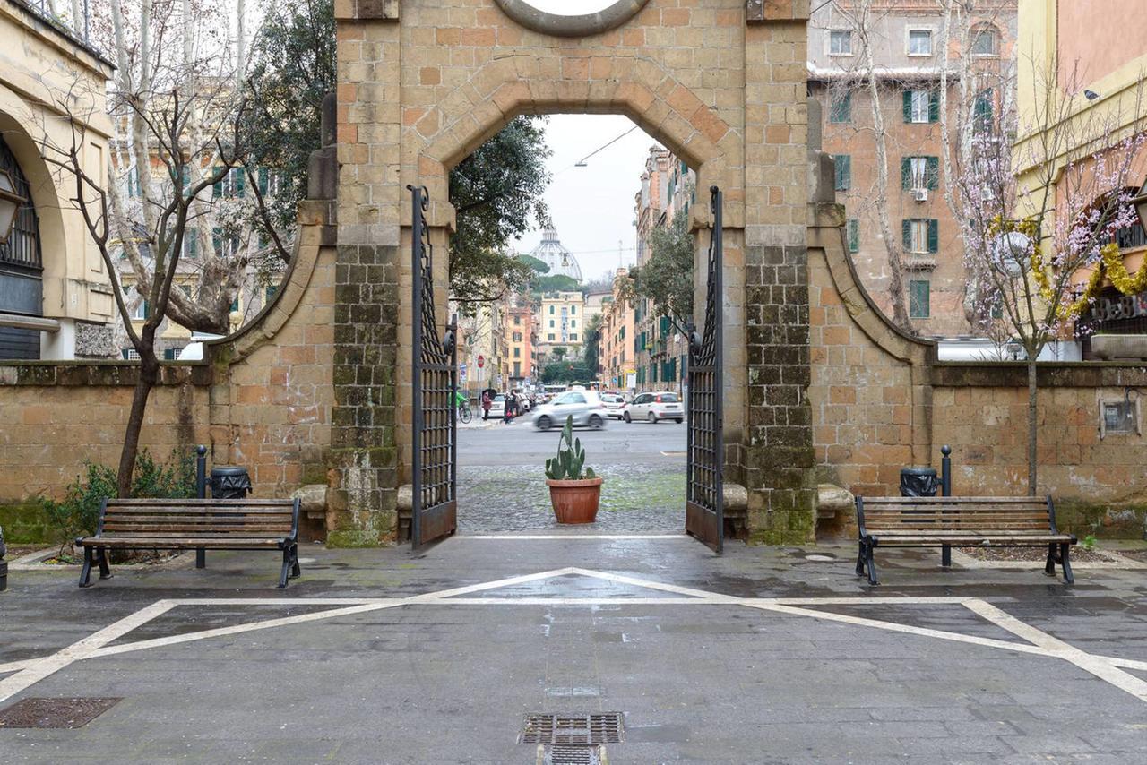 St.peter Withlove Roma